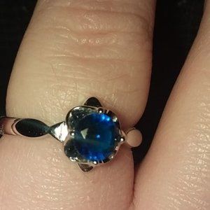Lab Created sapphire ring .. 7